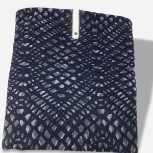 ❗️SOLD❗️ LIKE 🆕❗️ LULULEMON VINYASA SCARF, BLACK, SLATE